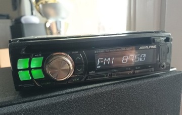 Alpine CDE-120R radio samochodowe