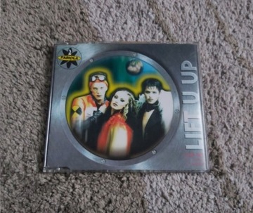 2 Fabiola - lift u up 1996. CD maxi singiel