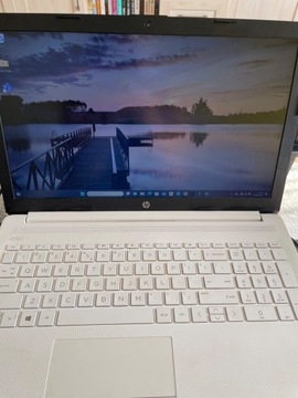 Laptop HP Pavilion 15 i5 BIAŁY  