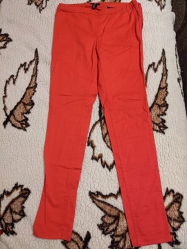 Spodnie bawełniane H&M czerwone używane rozmiar 38