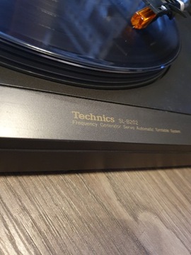 Gramofon Technics SL-B202
