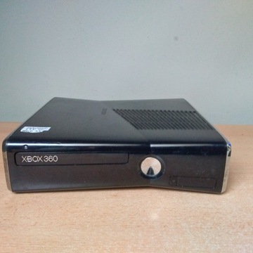 Konsola XBOX 360 S dysk 250 GB