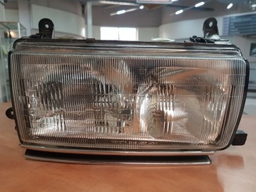 Toyota LandCruiser j80 reflektor lampa p. lewa