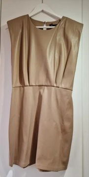 Beżowa, krótka "skórzana" sukienka Zara, rozmiar L