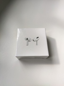 AirPods Pro Wireless Charging Case