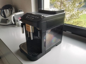 Ekspres DELONGHI Magnifica EVO