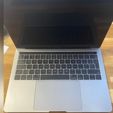 MacBook Pro 13' 2017 Four Thunderbolt 16GB  3,1GHz