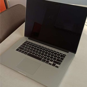 Laptop MacBook Pro 15 (Late 2013) - Apple