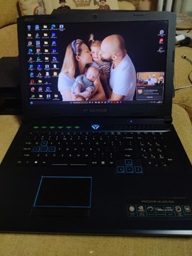 Laptop Predator Helios 500  i7-8750H//17,3"/R 32GB