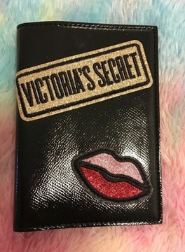 Victoria’s Secret paszport etui