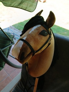 Hobby Horse Koń na kiju A3 toffi z czarną grzywą