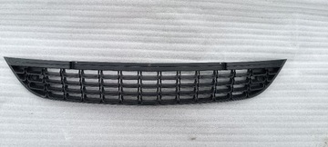 Dolny grill atrapa zderzaka astra j 09-12