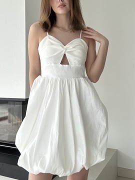 Biała sukienka mini z bufiastym dołem Coast