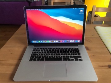 MacBook Pro 15” i7 4/16 GB/SSD 500GB/dwie karty 