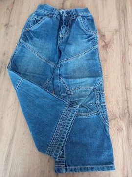 Spodnie  jeansy chłopięce 104-110