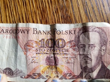 Banknoty z czasów PRL-u Sto złotych. 