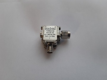 Isolator izolator na pasmo 14,5-15,5 GHz (10 GHz)