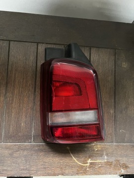 Lampa tylna VW Caravelle
