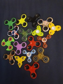 Fidget spinnery 17 sztuk komplet