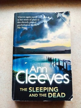 Książka "Sleeping and the Dead" by A.Cleeves