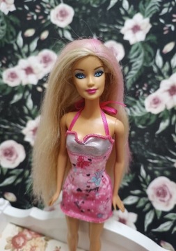 Lalka Barbie 2010 Hairtastic blondynka pink Mattel