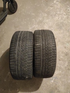 Dwie opony zimowe Hankook 225/45R17