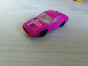 Pontiac fiero skala 1:64