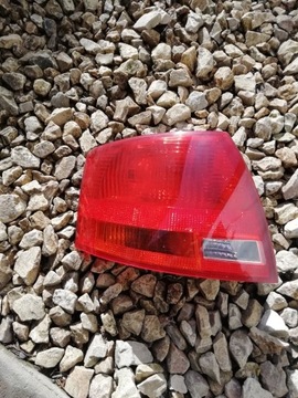 Lampa tylna lewa Audi a4 b7 kombi 