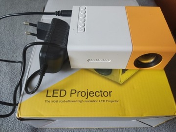 LED Projector TFT LCD