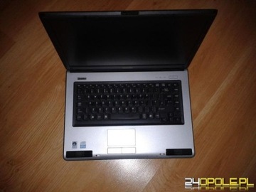 Laptop TOSHIBA Satelite L-40, 1.6 GHz, Ram 1 GB, d