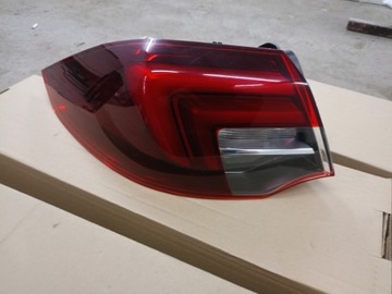 Opel Insignia b lampa tylna lewa 