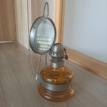 Stara lampka naftowa 
