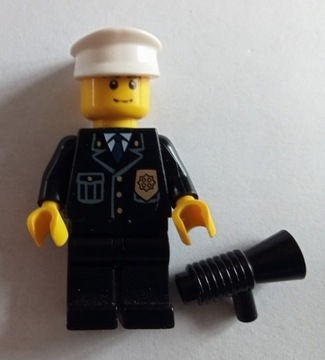MINIFIGURKA LEGO > POLICJANT < 1