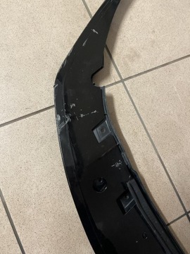 Spoiler do BMW M135i 2022 rok czarny połysk 