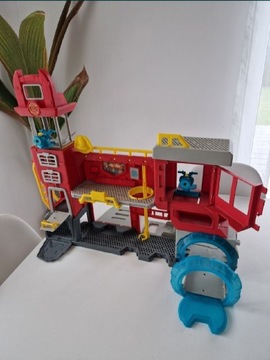 Transformers Rescue Bots remiza strażacka, baza