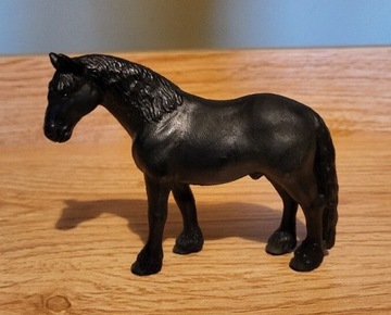 Schleich koń fryzyjski ogier figurka wycofana 1998