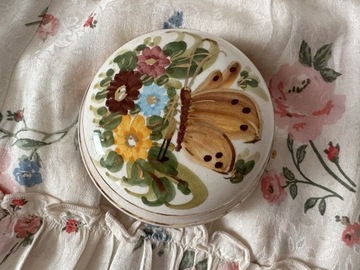 vintage szkatułka puzderko z motylkiem Grecja