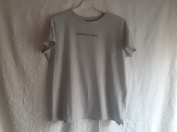 Szary t-shirt z napisami Bershka, r. S/M