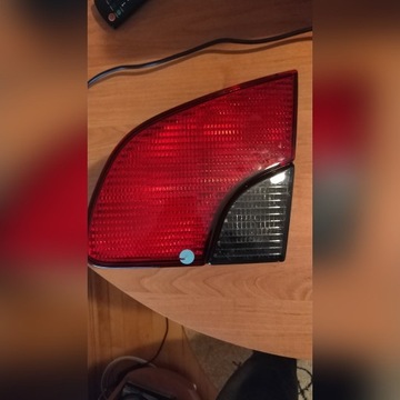 Nowa lampa peugeot 406 kombi prawy tył