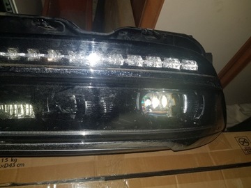 Lampa przednia  prawa VW Tiguan