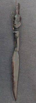 Nóż hebanowy zdobiony  afrykanski lata 60 te.