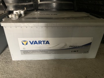 Akumulator Varta 12V 230Ah