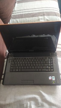 Laptop Lenovo y550