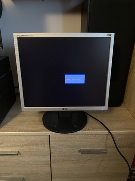Monitor LCD LG L1753-SF