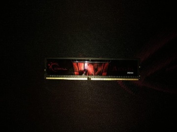 Pamięć RAM G.Skill Aegis, DDR4, 8 GB, 2400MHz, CL17.