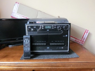 Radio z CD, USB, SD, FM, DAB+magnetofon i gramofon
