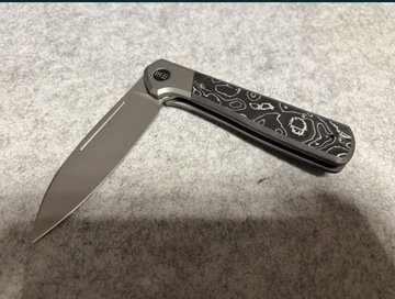 We Knife Soothsayer Aluminum Foil Carbon, nóż EDC