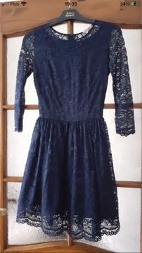 Granatowa sukienka w koronkę XS