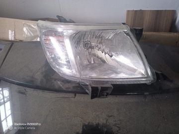 LAMPA PRAWA HILUX 7 LIFT 05-16