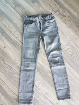  Zara spodnie jeansowe,przetarcia 11-12/152